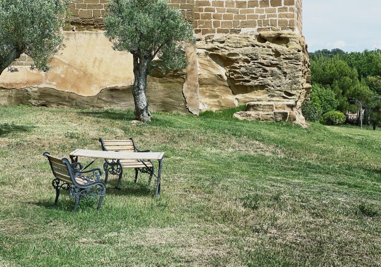 Castillo De Corvinos Уэска Экстерьер фото